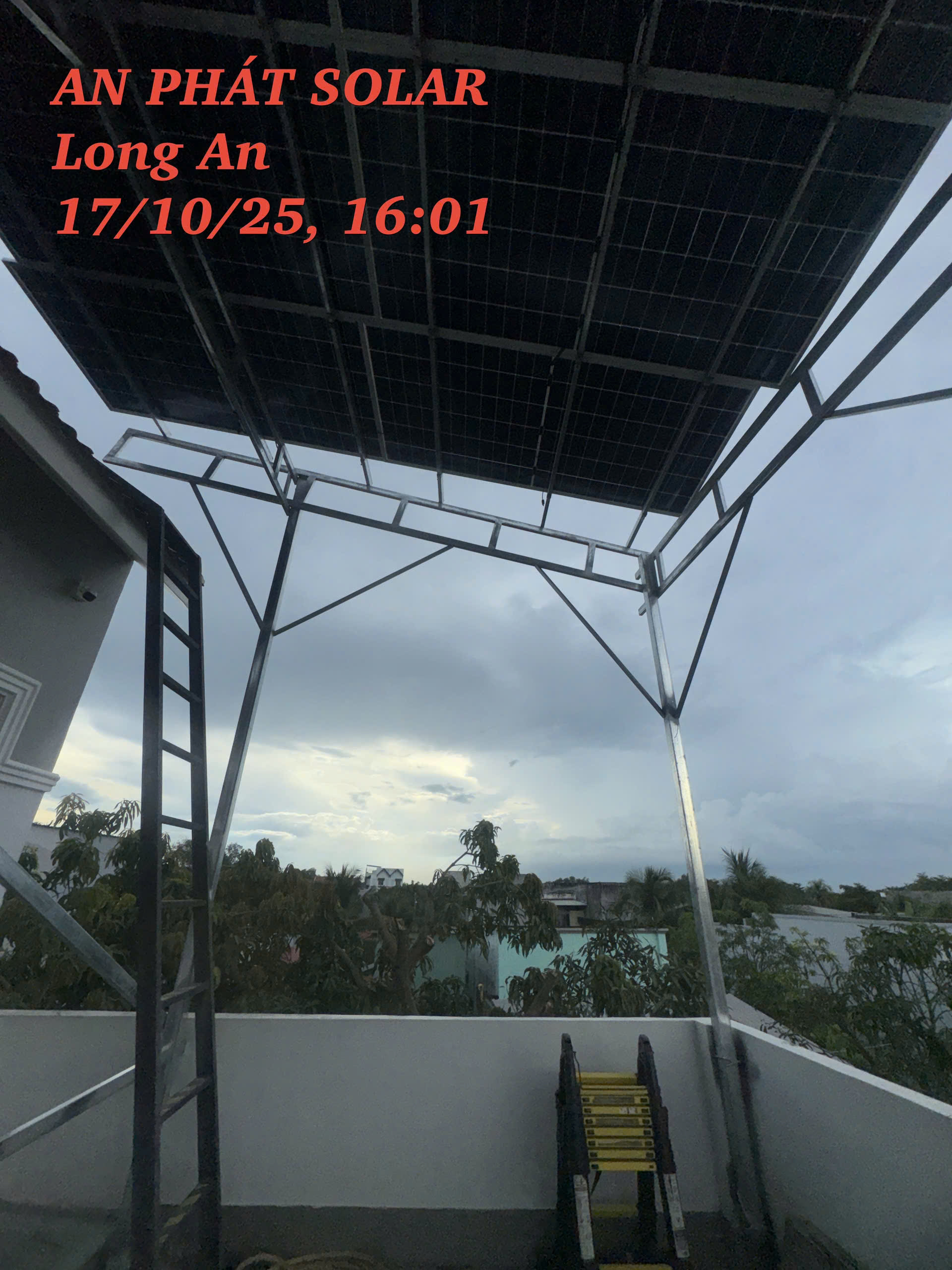 hệ thống điện mặt trời hòa lưới có lưu trữ