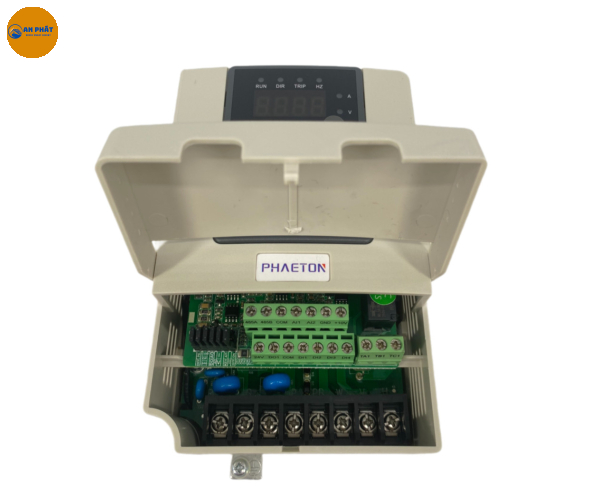 Biến tần bơm năng lượng mặt trời 2.2kW 220V 1 pha Phaeton