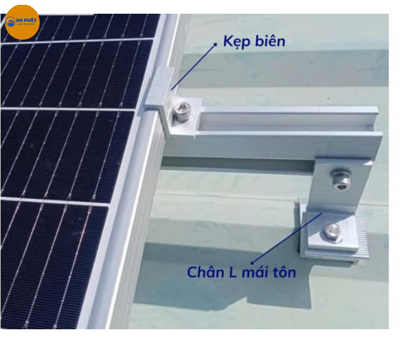 Chân L mái tôn lắp đặt tấm pin mặt trời